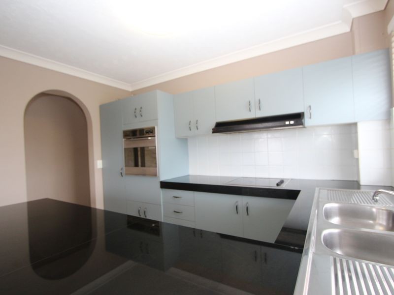 5/57 Milton Avenue, Paradise Point QLD 4216