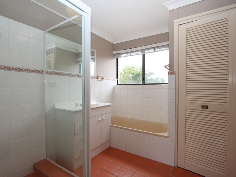 5/57 Milton Avenue, Paradise Point QLD 4216