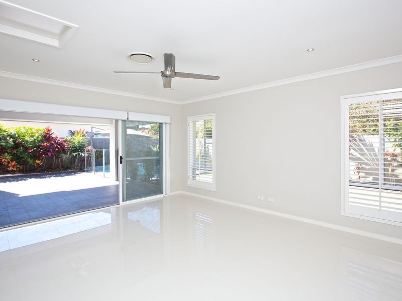 50 Rhodium Crescent, Hope Island QLD 4212