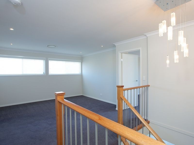 50 Rhodium Crescent, Hope Island QLD 4212