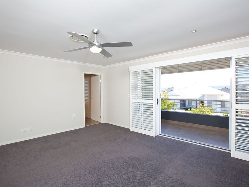 50 Rhodium Crescent, Hope Island QLD 4212