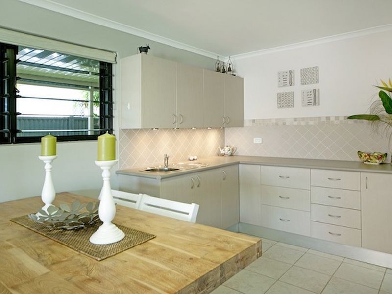 40 Abalone Avenue, Paradise Point QLD 4216