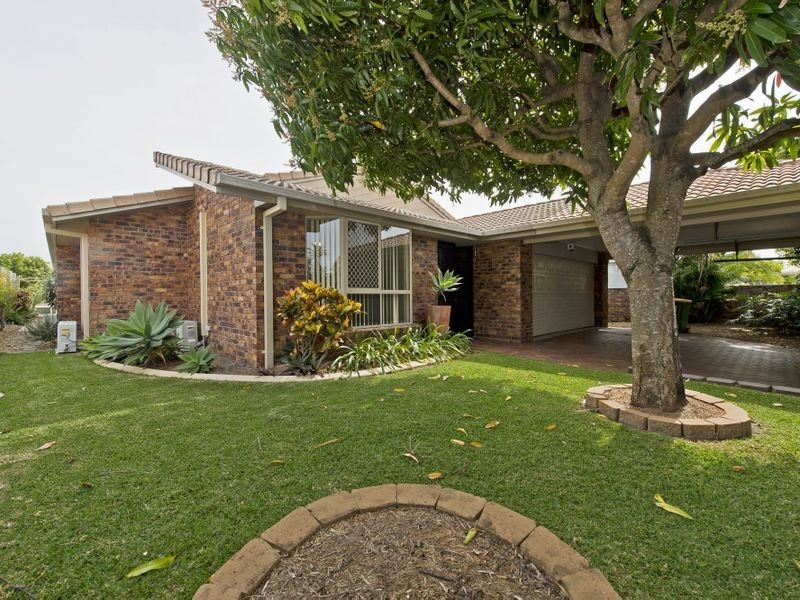 16 Oxley Drive, Paradise Point QLD 4216