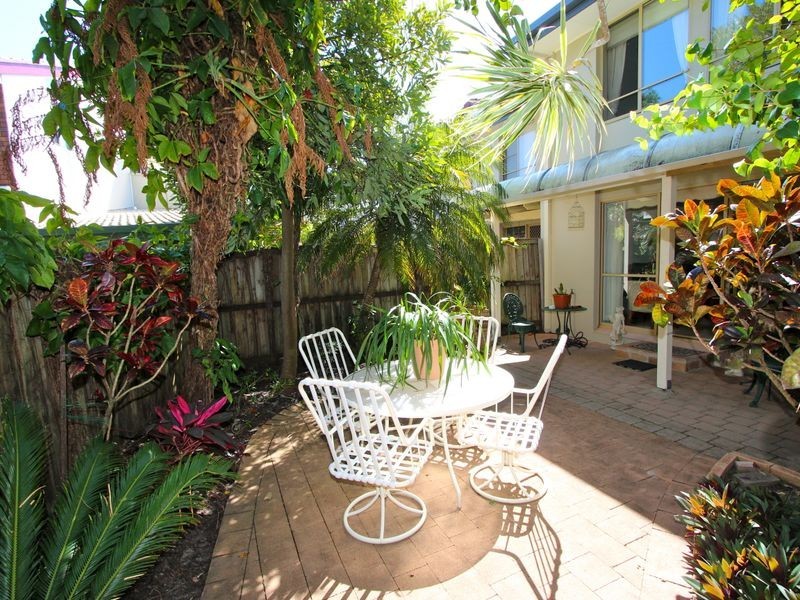 8/142 The Esplanade, Paradise Point QLD 4216
