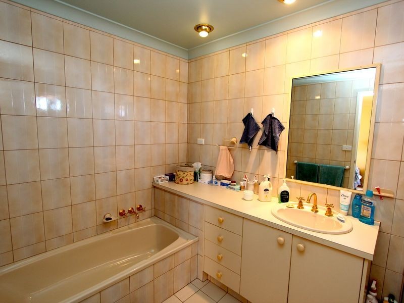 8/142 The Esplanade, Paradise Point QLD 4216