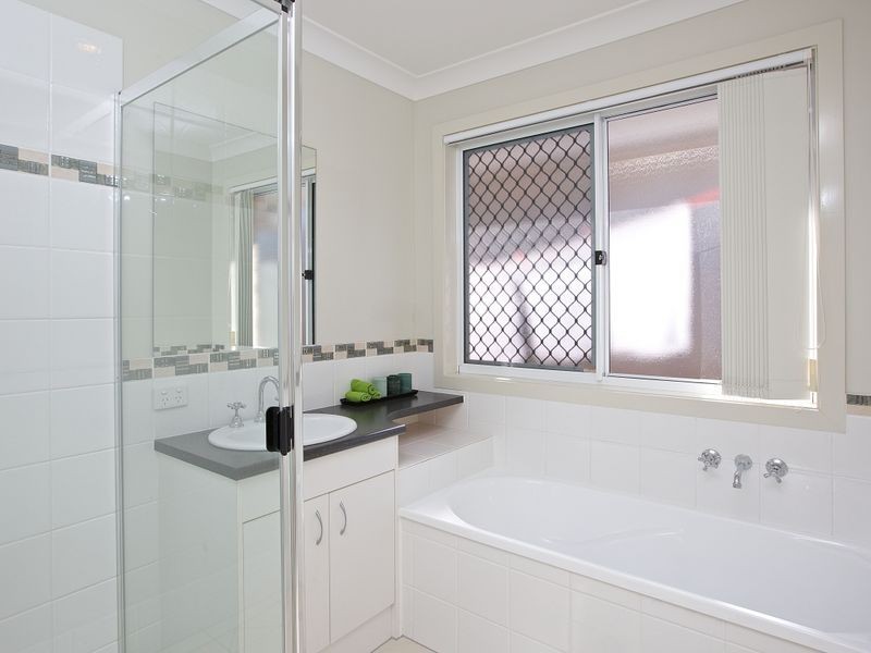 1 Purlingbrook Street, Upper Coomera QLD 4209