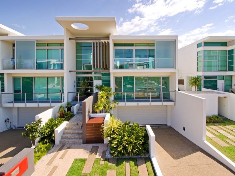 8104 Ephraim Island, Paradise Point QLD 4216