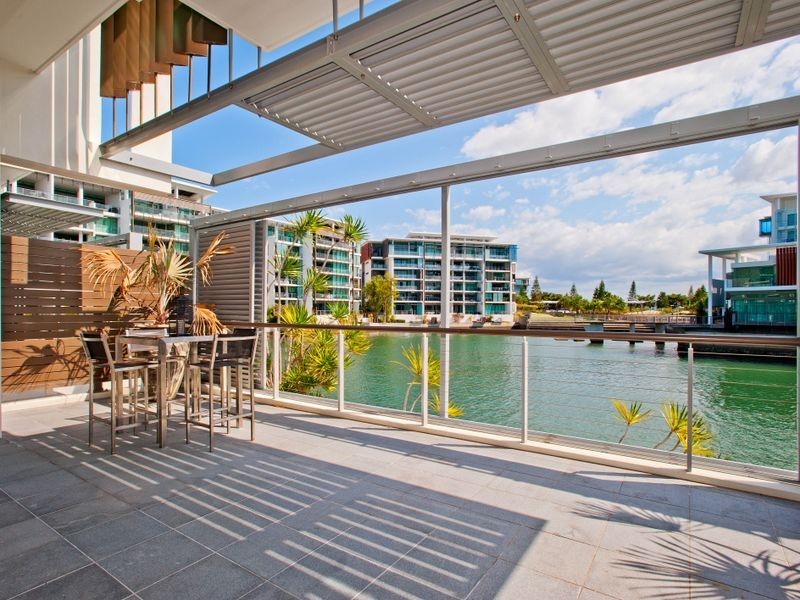 8104 Ephraim Island, Paradise Point QLD 4216