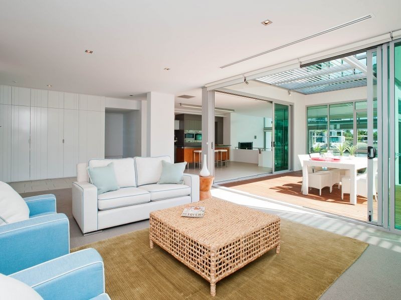 8104 Ephraim Island, Paradise Point QLD 4216