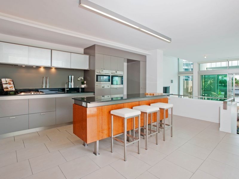 8104 Ephraim Island, Paradise Point QLD 4216