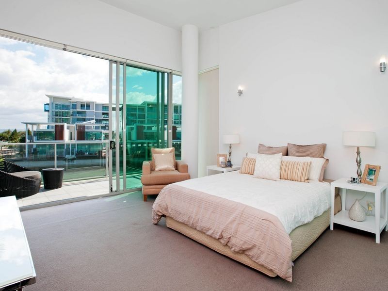 8104 Ephraim Island, Paradise Point QLD 4216