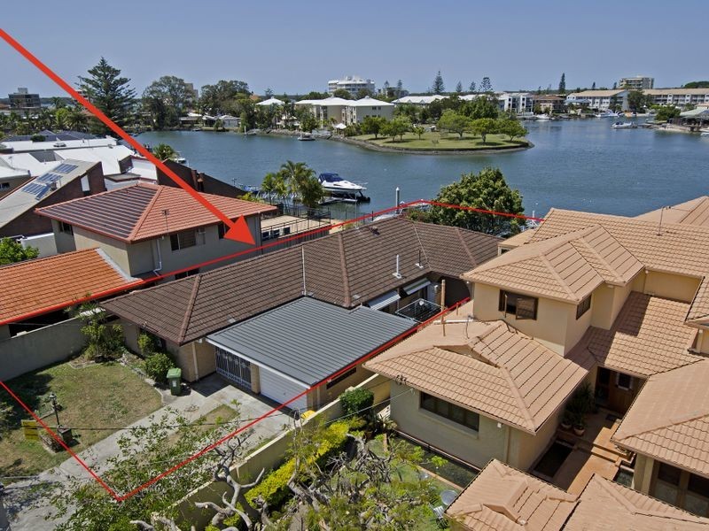 14 Margaroola Avenue, Biggera Waters QLD 4216