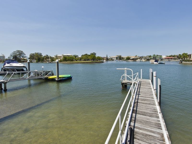 14 Margaroola Avenue, Biggera Waters QLD 4216