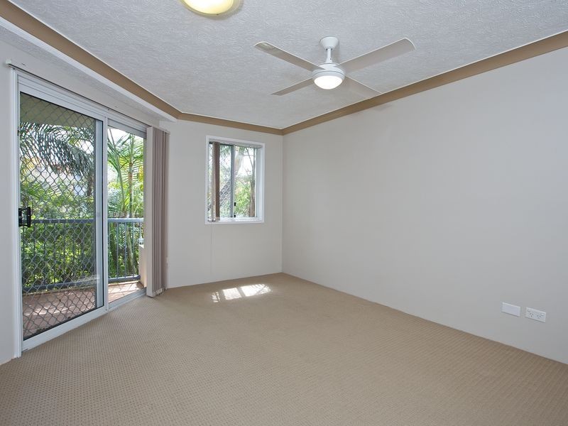 1/9 Madang Crescent, Runaway Bay QLD 4216