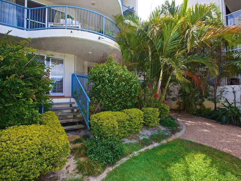 1/9 Madang Crescent, Runaway Bay QLD 4216