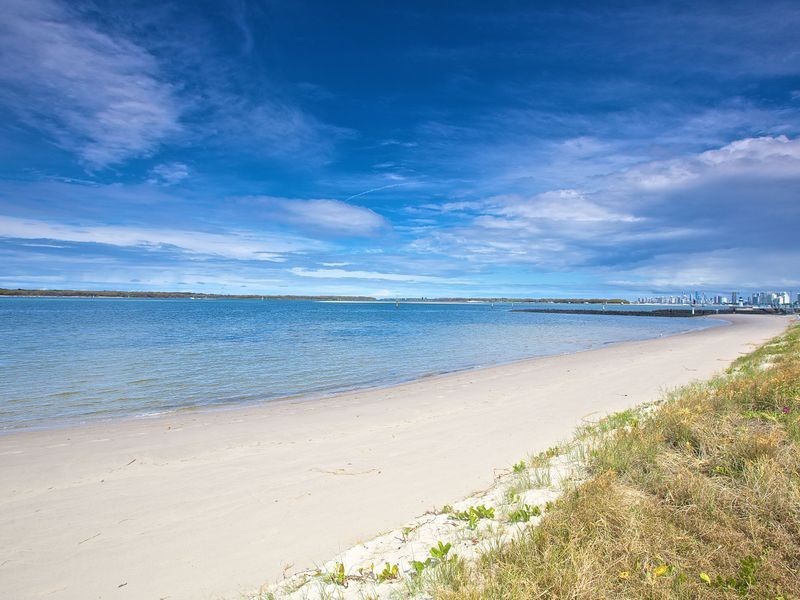 1/9 Madang Crescent, Runaway Bay QLD 4216