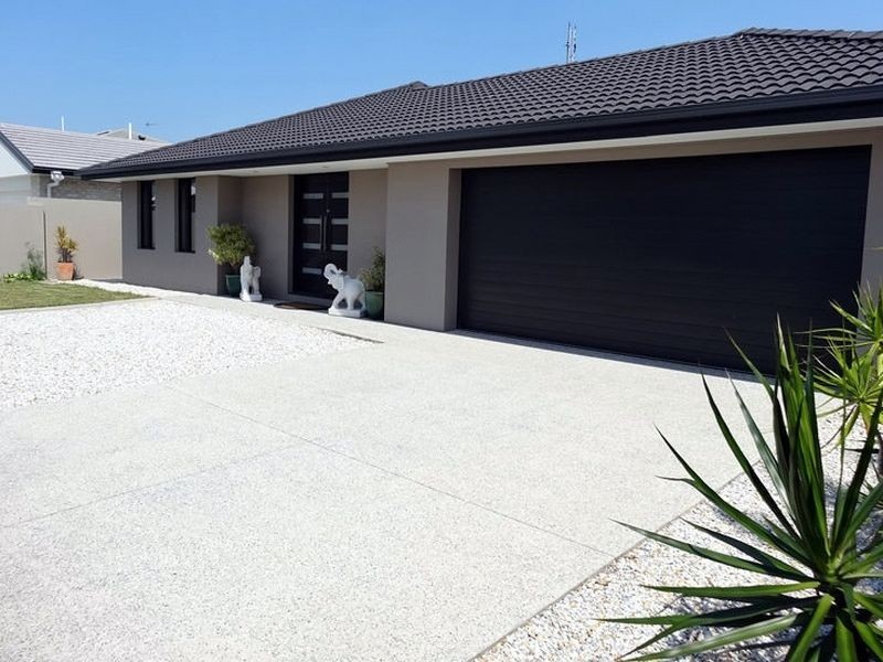 16 Dobell Avenue, Paradise Point QLD 4216