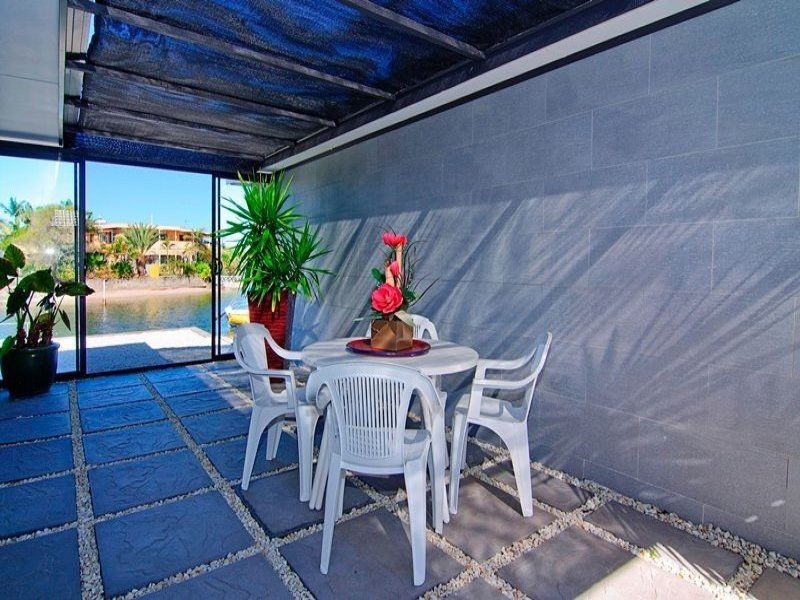 16 Dobell Avenue, Paradise Point QLD 4216