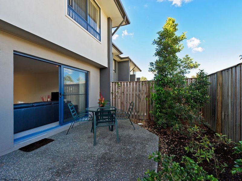 32/2 Jefferson Court, Upper Coomera QLD 4209