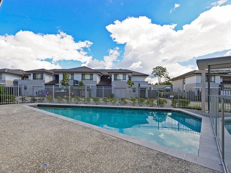 32/2 Jefferson Court, Upper Coomera QLD 4209
