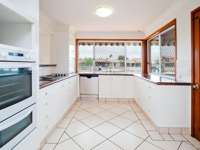 60 Oxley Drive, Paradise Point QLD 4216
