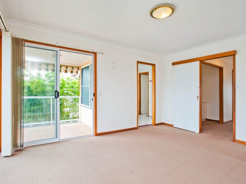 60 Oxley Drive, Paradise Point QLD 4216