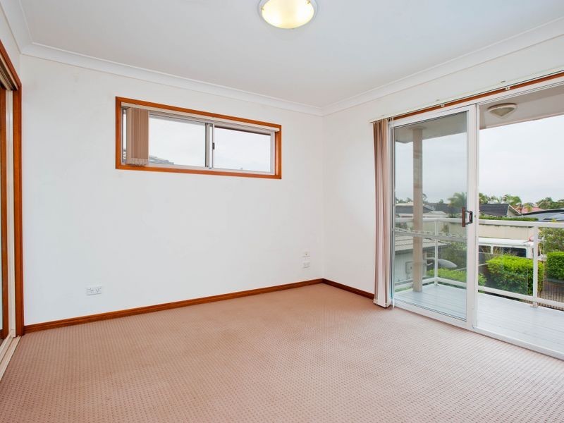 60 Oxley Drive, Paradise Point QLD 4216