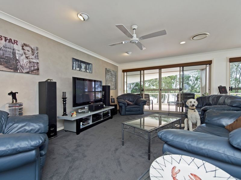 10 Tallara Street, Coombabah QLD 4216