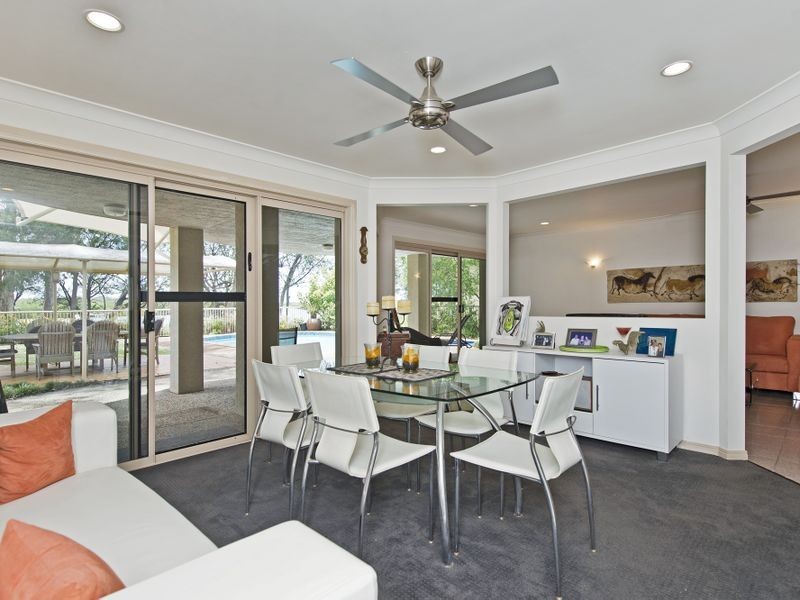 10 Tallara Street, Coombabah QLD 4216