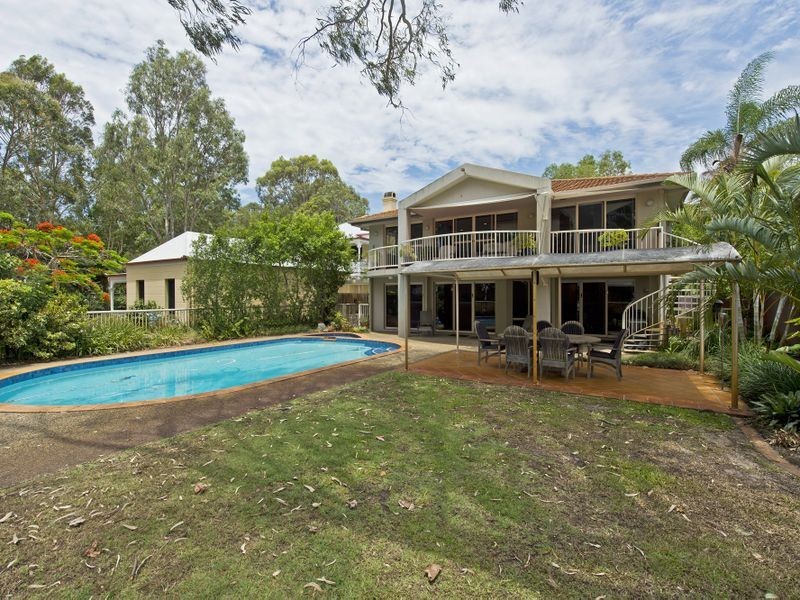 10 Tallara Street, Coombabah QLD 4216