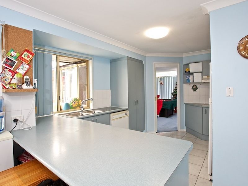 87 Crescent Avenue, Hope Island QLD 4212