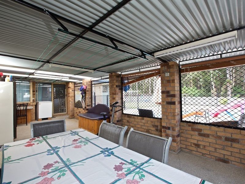 87 Crescent Avenue, Hope Island QLD 4212