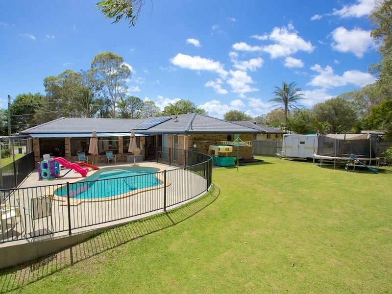 87 Crescent Avenue, Hope Island QLD 4212