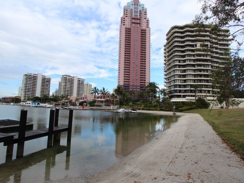 15A/12 Commodore Drive, Surfers Paradise QLD 4217