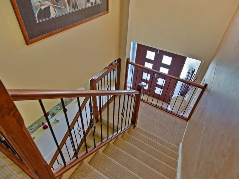 1 Coomera Court, Helensvale QLD 4212