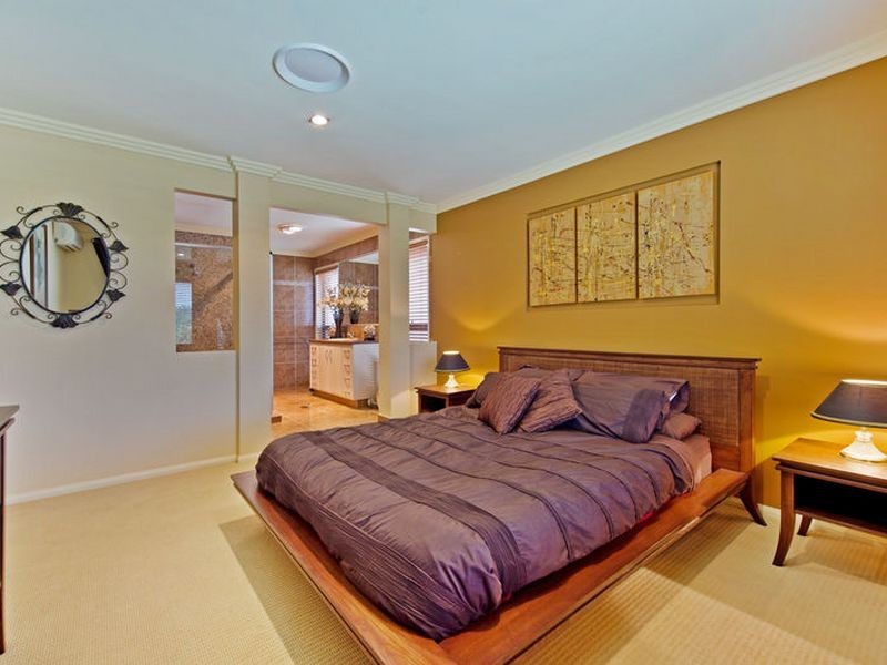 1 Coomera Court, Helensvale QLD 4212