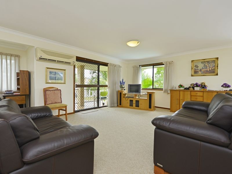 10 Anemone Avenue, Hollywell QLD 4216