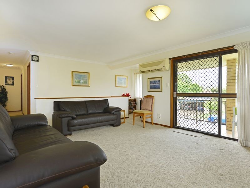 10 Anemone Avenue, Hollywell QLD 4216