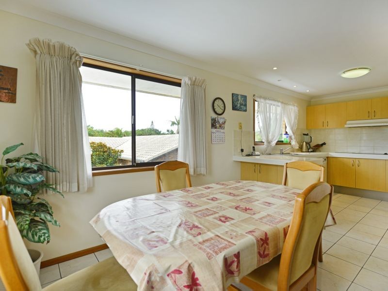 10 Anemone Avenue, Hollywell QLD 4216