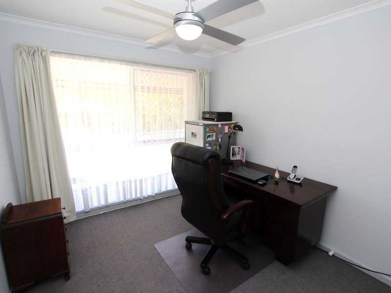 83 Crescent Avenue, Hope Island QLD 4212