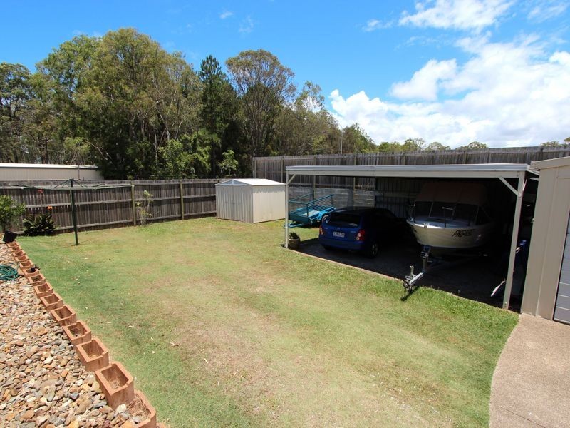 83 Crescent Avenue, Hope Island QLD 4212