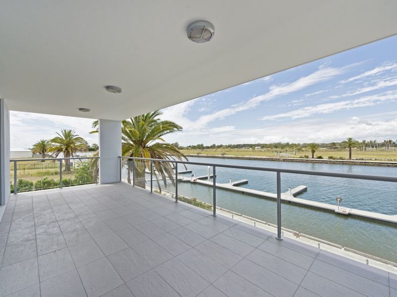 46 Harbour Rise, Hope Island QLD 4212
