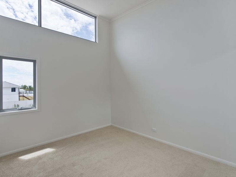 46 Harbour Rise, Hope Island QLD 4212