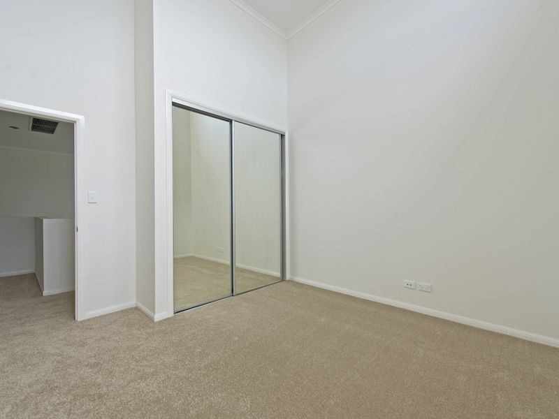 46 Harbour Rise, Hope Island QLD 4212