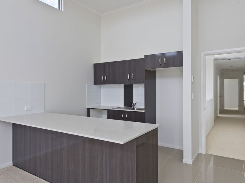 46 Harbour Rise, Hope Island QLD 4212