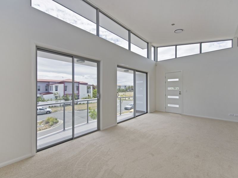 46 Harbour Rise, Hope Island QLD 4212