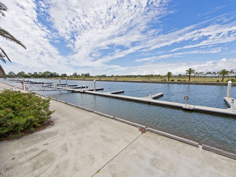 46 Harbour Rise, Hope Island QLD 4212