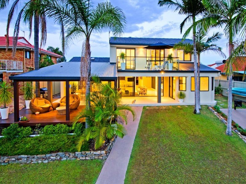 12 Seabreeze Street, Paradise Point QLD 4216