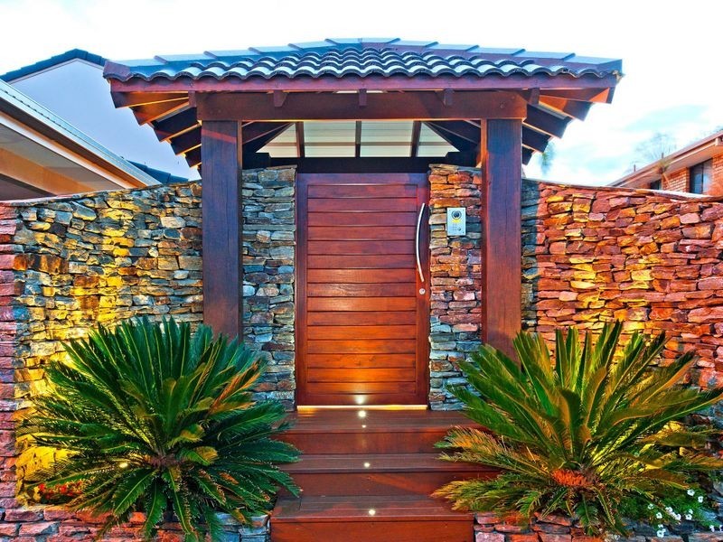 12 Seabreeze Street, Paradise Point QLD 4216