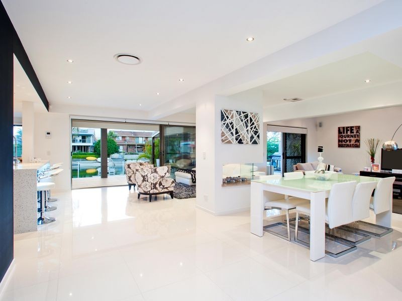 12 Seabreeze Street, Paradise Point QLD 4216